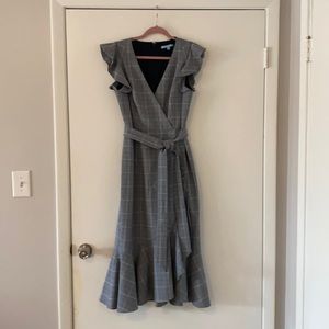 Antonio Melani Dress! Size 8, Navy, white and tan plaid! Work twice!